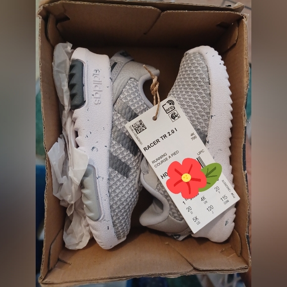 Baby adidas size 5C - Picture 2 of 3